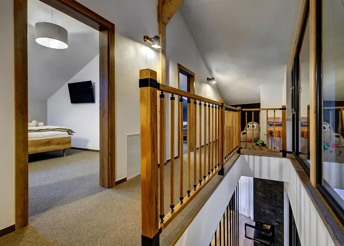 Tria House Liptov Ferienhaus *